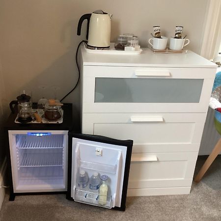 Belford House Self Check-In Rooms & Apartments ฮอลท์วิสเซิล ภายนอก รูปภาพ