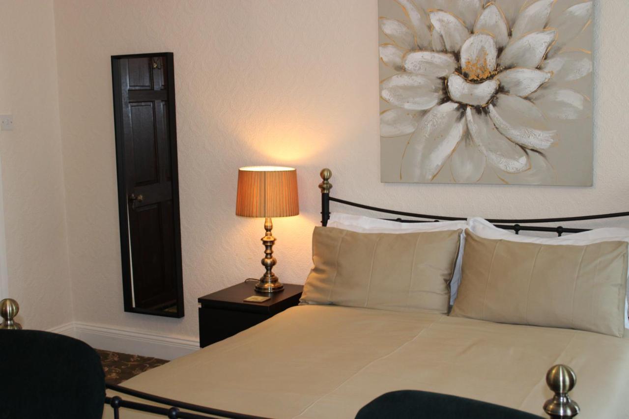 Belford House Self Check-In Rooms & Apartments ฮอลท์วิสเซิล ภายนอก รูปภาพ
