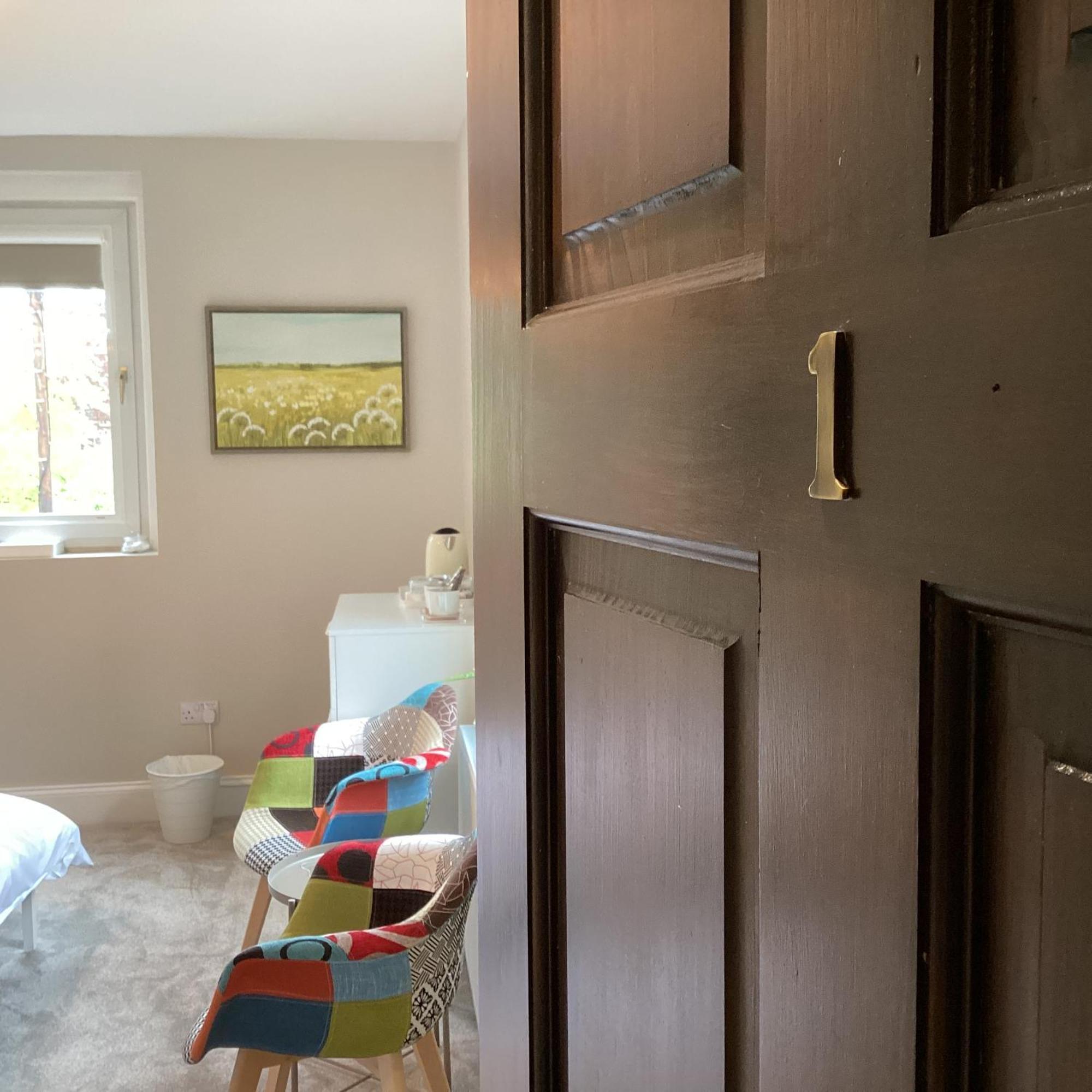 Belford House Self Check-In Rooms & Apartments ฮอลท์วิสเซิล ภายนอก รูปภาพ