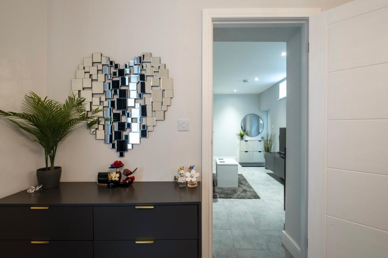 Belford House Self Check-In Rooms & Apartments ฮอลท์วิสเซิล ภายนอก รูปภาพ