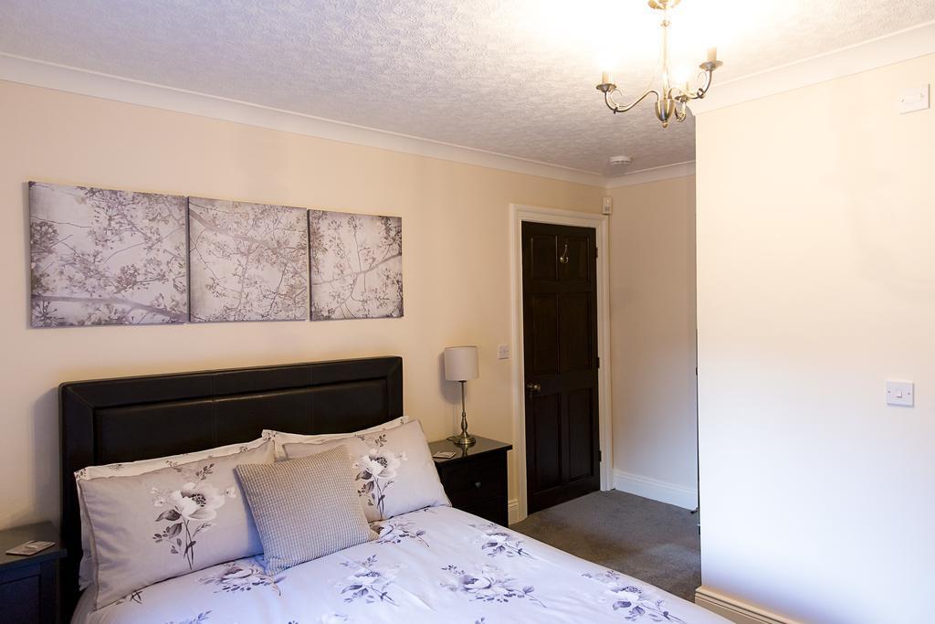 Belford House Self Check-In Rooms & Apartments ฮอลท์วิสเซิล ภายนอก รูปภาพ