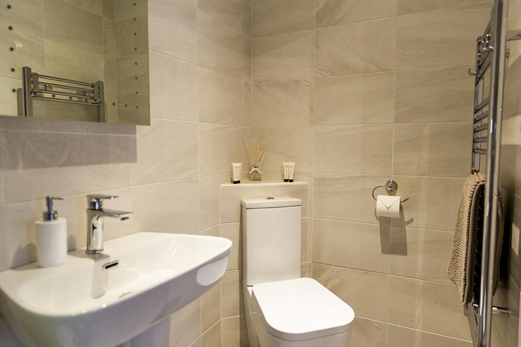 Belford House Self Check-In Rooms & Apartments ฮอลท์วิสเซิล ภายนอก รูปภาพ