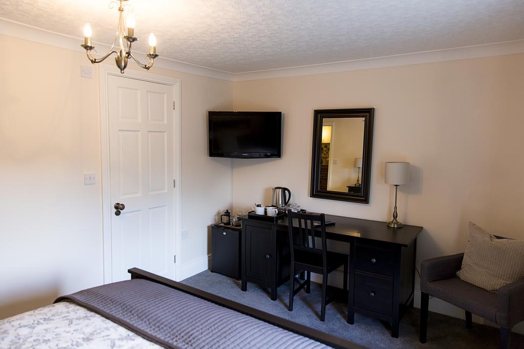 Belford House Self Check-In Rooms & Apartments ฮอลท์วิสเซิล ภายนอก รูปภาพ