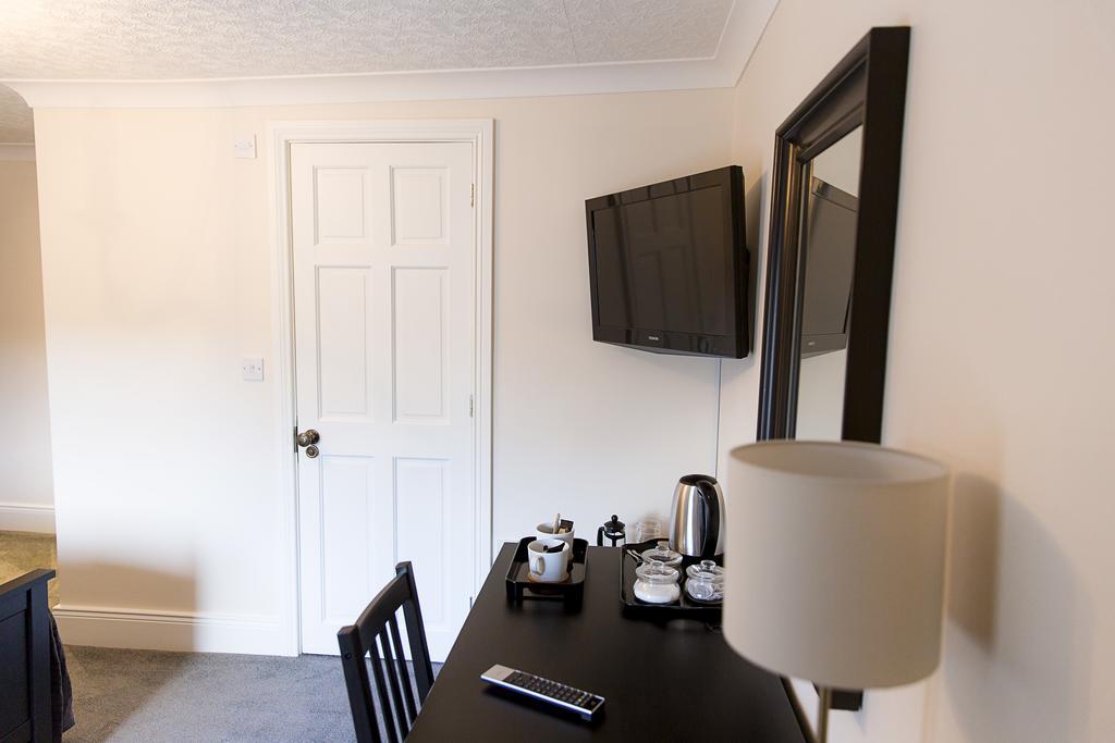 Belford House Self Check-In Rooms & Apartments ฮอลท์วิสเซิล ภายนอก รูปภาพ